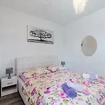 Anamaris St - One Bedroom With Terrace And Sea View *