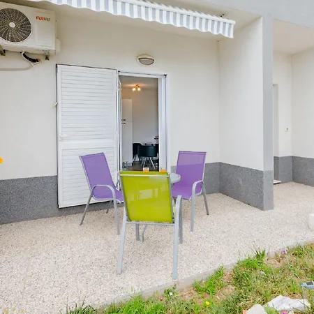 Anamaris St - One Bedroom With Terrace And Sea View Solin
